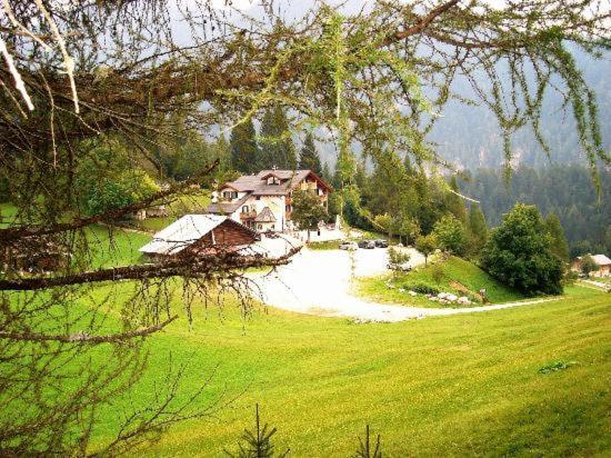 فيرا دي بريميرو Rifugio Caltena المظهر الخارجي الصورة