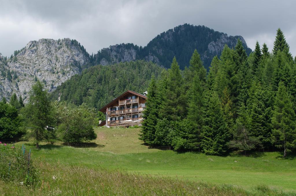 فيرا دي بريميرو Rifugio Caltena المظهر الخارجي الصورة